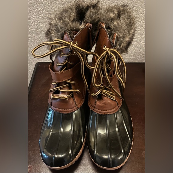 Sheikh Shoes - Brown and Black Duck Boots with Fur Trim